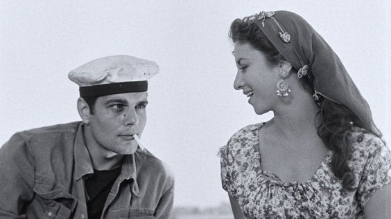 Фатем Хамама вместе с Омаром Шарифом в фильме Юсефа Шахина 1956 года «Темные воды». Изображение Pinterest