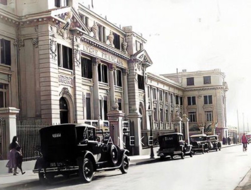 Перед французским лицеем. Александрия. 1925 г. н.э.